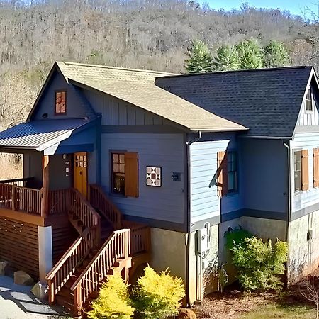 At E'S Villa Cullowhee Room photo
